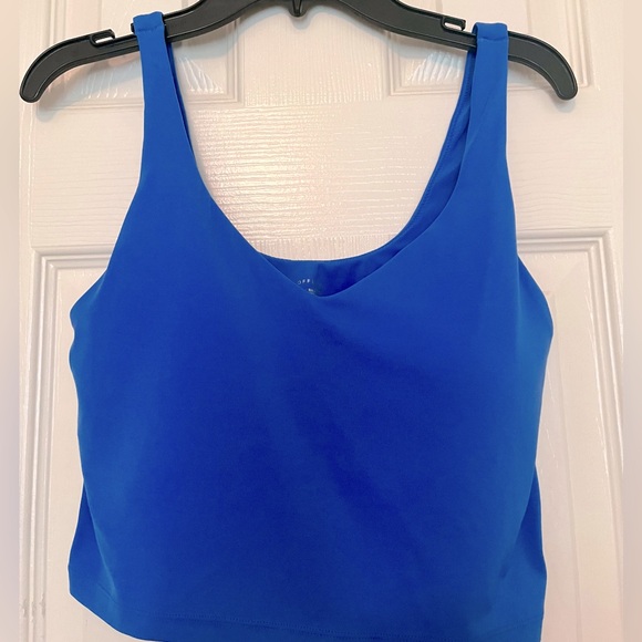 Aerie Real Me sports Bra.  Light support.  Built in removable cups - Picture 1 of 4